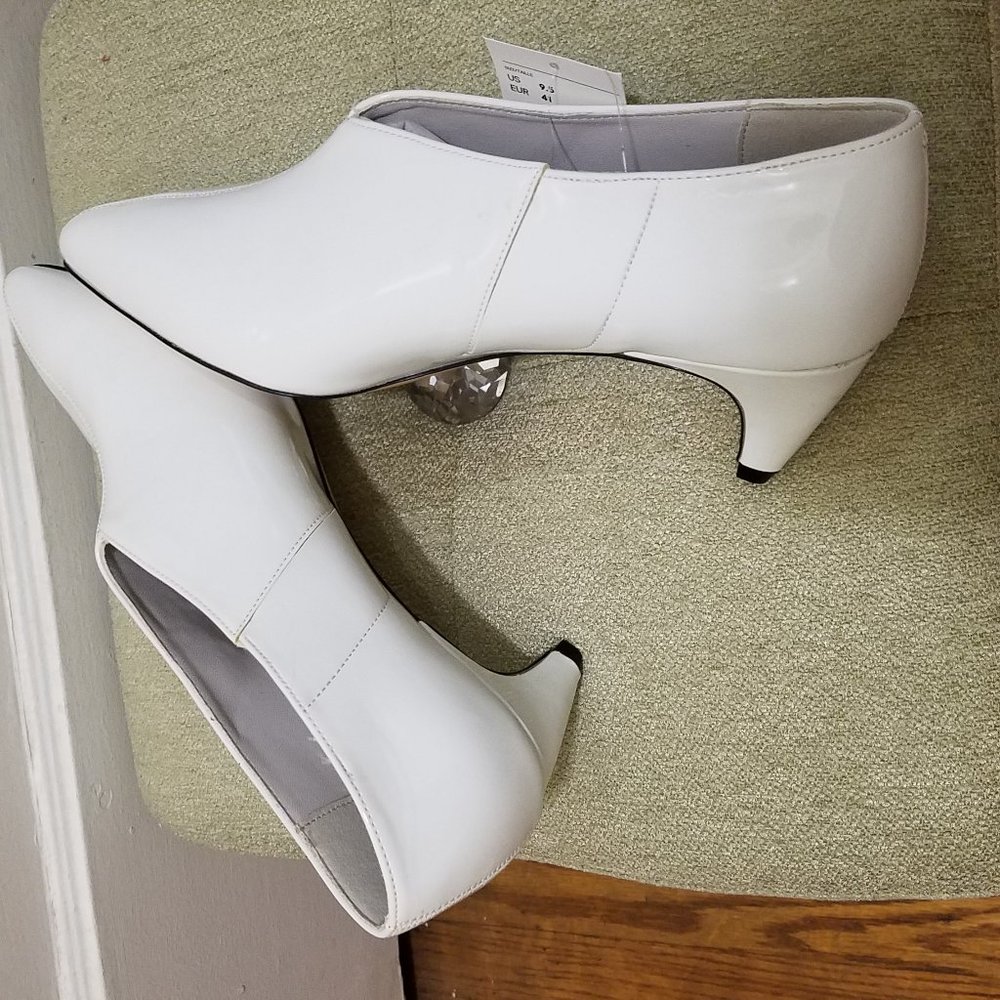 H&M White Patent Booties Ankle Boot Heels Shoes NWT EU 41 US 9 9.5 - Picture 5 of 5